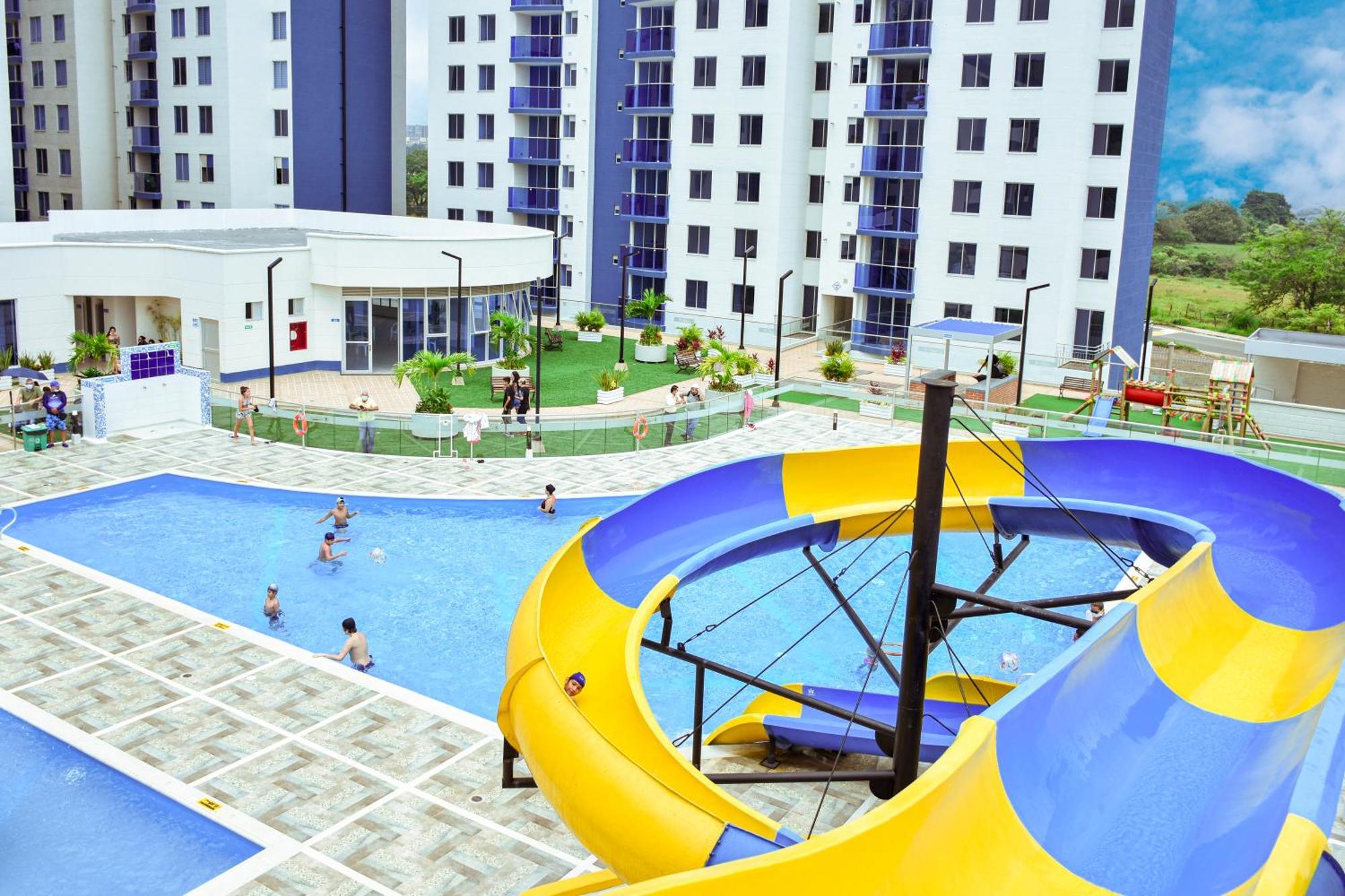 En Club Residencial * Ibagué